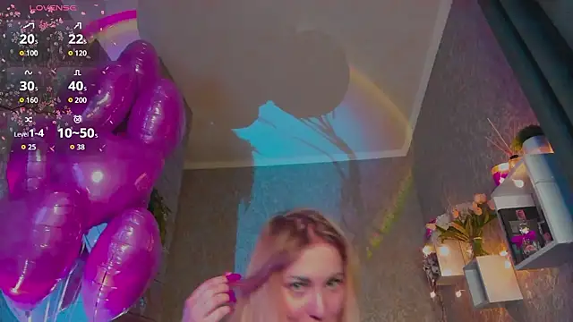 Snapshot of Mika_Rayy chatting on February 18, 7:54 pm Mika Rayy online show from February 18, 7:54 pm