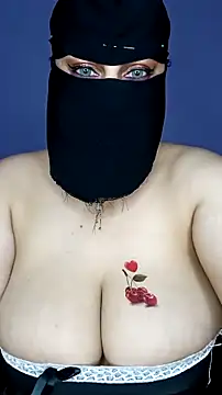 Snapshot of shosho500500 chatting on November 4, 9:58 pm shosho500500 online show from November 4, 9:58 pm