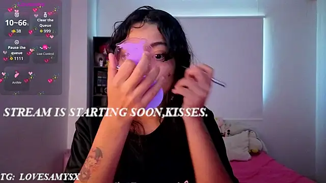 Lovelyamyy online show from June 1, 12:18 pm