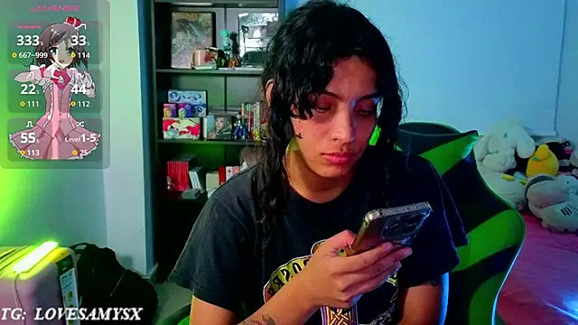 Lovelyamyy online show from July 15, 7:13 am