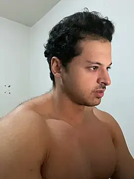 Snapshot of Lucasfit24 chatting on February 14, 11:53 am Lucasfit24 online show from February 14, 11:53 am