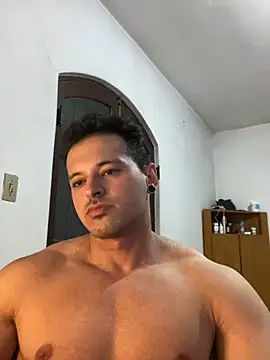 Snapshot of Lucasfit24 chatting on March 20, 11:34 pm Lucasfit24 online show from March 20, 11:34 pm