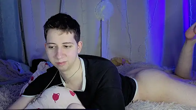 Snapshot of Timothy_Fox chatting on June 16, 10:01 pm Timothy Fox online show from June 16, 10:01 pm