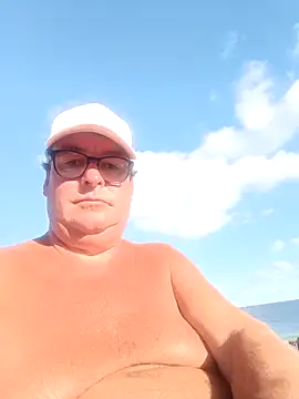 Snapshot of MountJohnXL chatting on March 3, 5:18 pm MountJohnXL online show from March 3, 5:18 pm