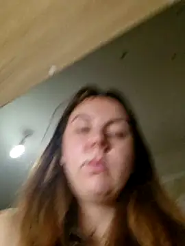 Snapshot of Melenka chatting on November 18, 2:50 am Melenka online show from November 18, 2:50 am