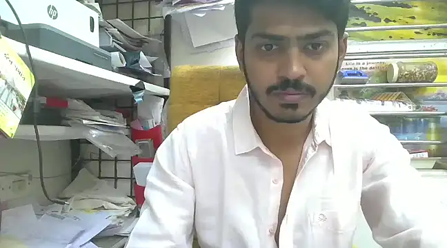 Snapshot of cute_modell chatting on February 1, 7:36 am cute modell online show from February 1, 7:36 am