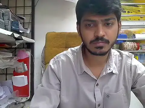 Snapshot of cute_modell chatting on November 17, 7:58 am cute modell online show from November 17, 7:58 am