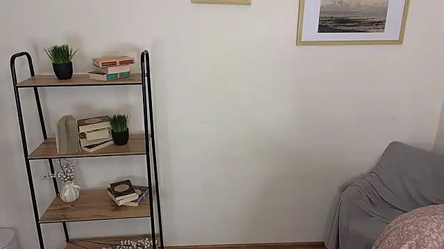 Bonnie White online show from February 6, 6:51 am