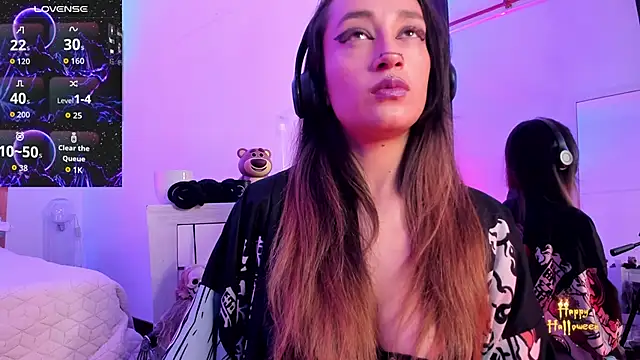 Snapshot of coral_jonesss chatting on October 25, 3:18 pm coral jonesss online show from October 25, 3:18 pm