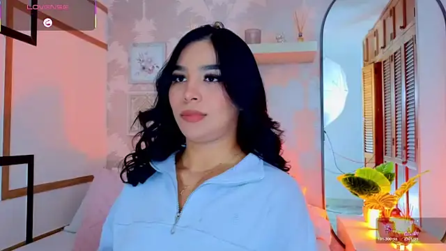 Snapshot of CharlotteGraay chatting on July 16, 7:53 pm CharlotteGraay online show from July 16, 7:53 pm