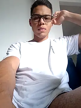 HornyTiger744 online show from March 25, 7:20 pm