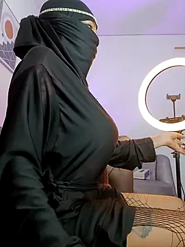 azahara faraah online show from October 24, 6:26 pm