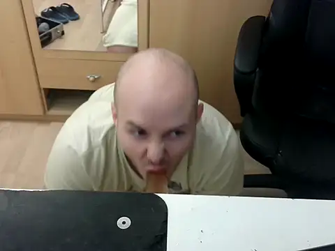 dirtykinkyslut online show from December 3, 5:00 pm