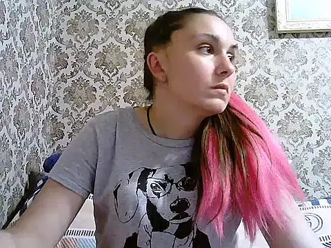 Snapshot of Yuliia30 chatting on June 27, 7:19 pm Yuliia30 online show from June 27, 7:19 pm