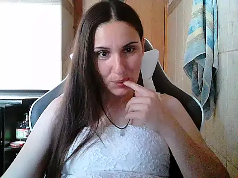 Snapshot of Yuliia30 chatting on July 7, 3:05 pm Yuliia30 online show from July 7, 3:05 pm