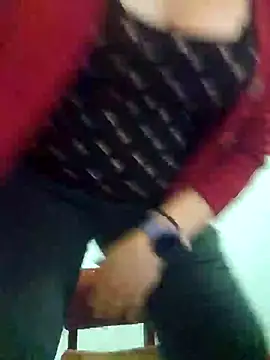 Snapshot of Jyleta chatting on February 10, 9:15 pm Jyleta online show from February 10, 9:15 pm