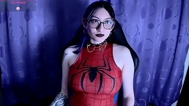 Kimlennox  online show from January 23, 7:07 pm