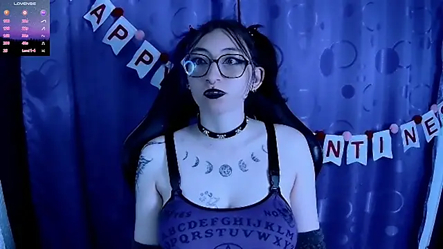 Kimlennox  online show from February 11, 7:16 pm