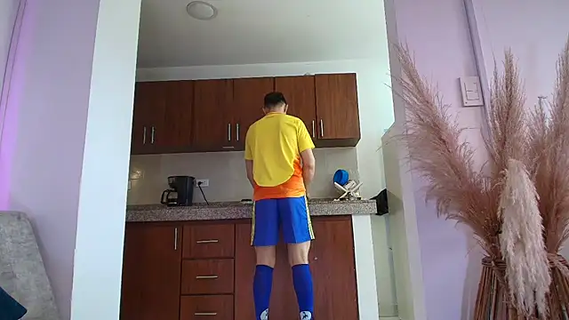 Snapshot of orlando_yate chatting on September 28, 1:38 pm orlando yate online show from September 28, 1:38 pm