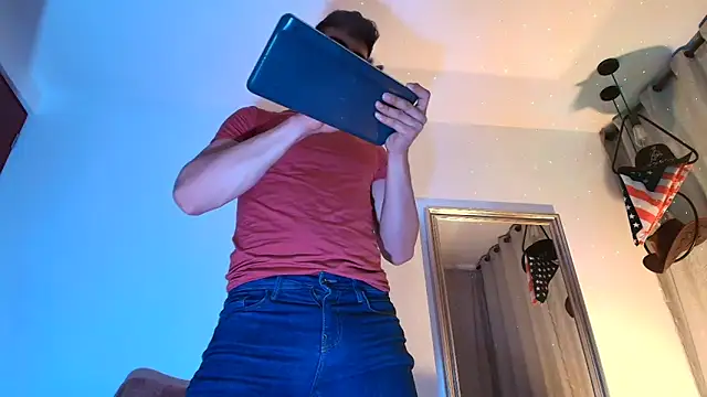 Snapshot of orlando_yate chatting on October 2, 12:06 am orlando yate online show from October 2, 12:06 am