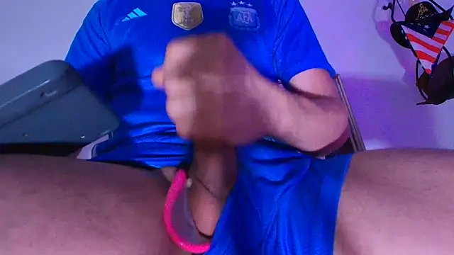 Snapshot of orlando_yate chatting on October 25, 12:18 am orlando yate online show from October 25, 12:18 am