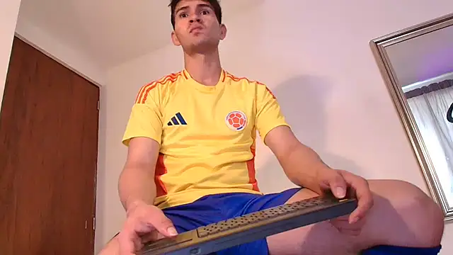 Snapshot of orlando_yate chatting on October 25, 5:19 pm orlando yate online show from October 25, 5:19 pm