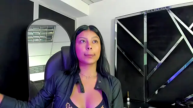 Salmaportman69 online show from October 19, 4:02 am