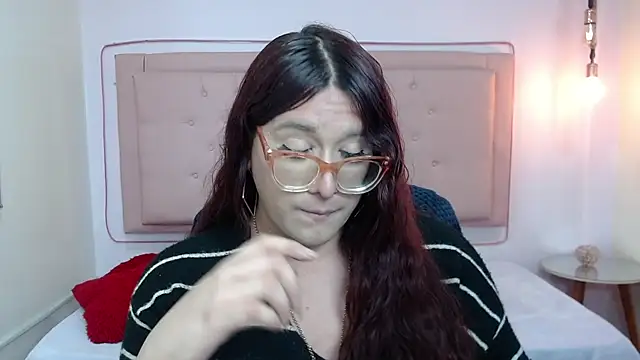 Snapshot of kathepickmanx chatting on November 5, 2:55 am kathepickmanx online show from November 5, 2:55 am