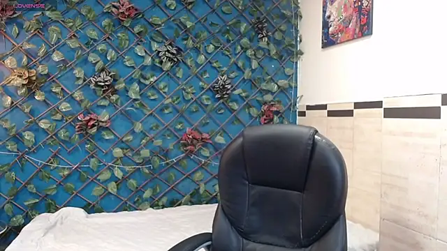 Snapshot of kathepickmanx chatting on November 27, 4:47 am kathepickmanx online show from November 27, 4:47 am