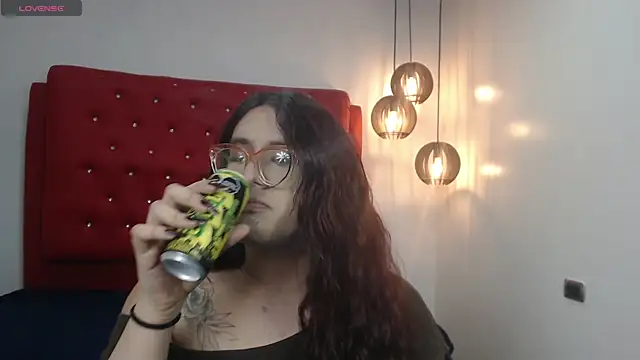 Snapshot of kathepickmanx chatting on December 14, 3:34 am kathepickmanx online show from December 14, 3:34 am