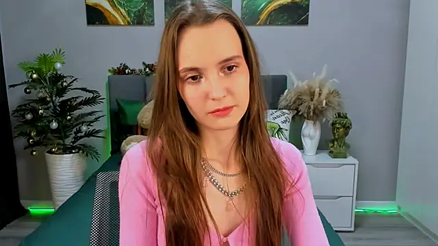 Snapshot of SamanthaaaWalker chatting on February 2, 9:51 am SamanthaaaWalker online show from February 2, 9:51 am