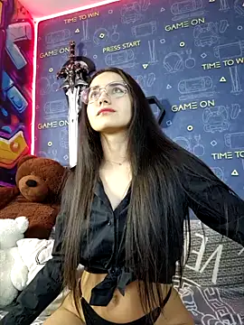 Snapshot of LittleX_Angel chatting on February 7, 9:58 am LittleX Angel online show from February 7, 9:58 am