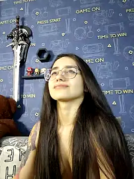 Snapshot of LittleX_Angel chatting on February 11, 12:37 pm LittleX Angel online show from February 11, 12:37 pm