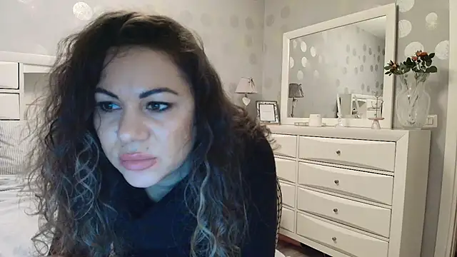 VixenVibesX online show from March 12, 1:25 am