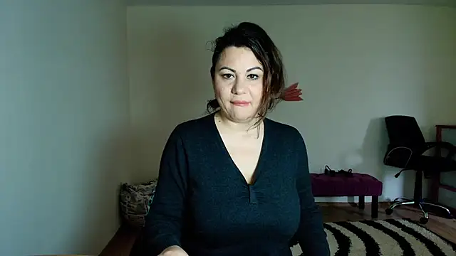 Snapshot of VixenVibesX chatting on May 22, 7:37 am VixenVibesX online show from May 22, 7:37 am