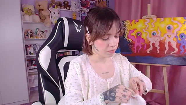 Snapshot of Catharsisi chatting on January 20, 4:01 pm Catharsisi online show from January 20, 4:01 pm