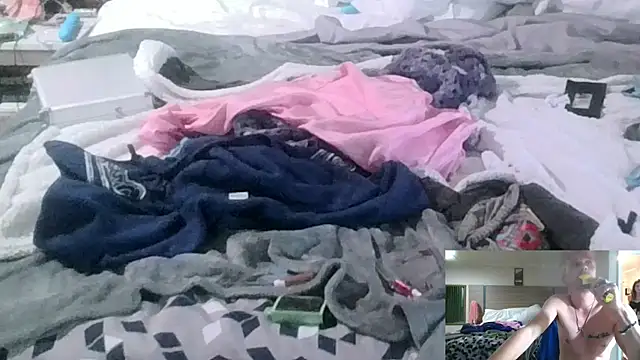 AQuickPhyx online show from February 2, 6:20 pm