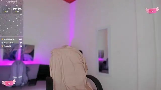 Snapshot of Kathe_slim chatting on December 13, 7:53 pm Kathe slim online show from December 13, 7:53 pm