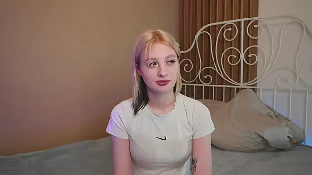 Snapshot of milasmiu chatting on January 13, 6:27 pm milasmiu online show from January 13, 6:27 pm