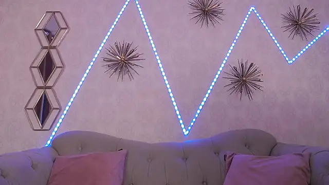 Snapshot of BustyEva_ chatting on September 13, 3:28 am BustyEva online show from September 13, 3:28 am