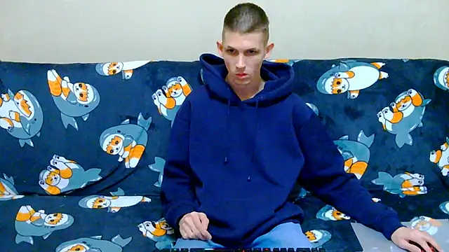 Lester Broo online show from October 5, 9:45 pm