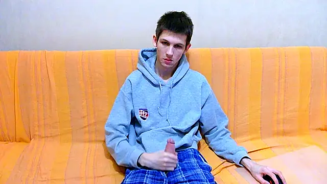 Lester Broo online show from February 20, 7:21 am