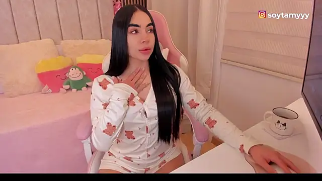 Snapshot of tamy_xoo chatting on August 1, 4:28 pm tamy xoo online show from August 1, 4:28 pm