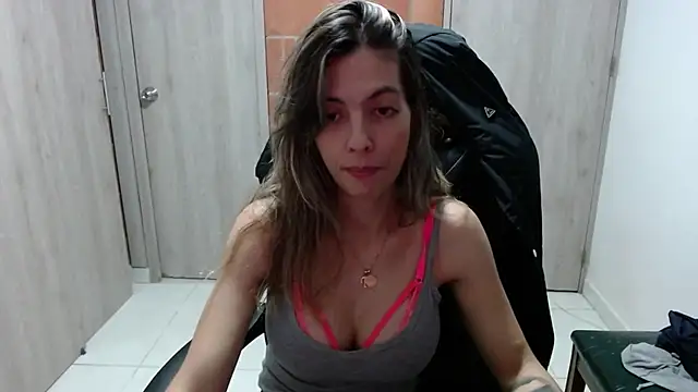 Snapshot of Princezzlove3 chatting on March 8, 1:17 am Princezzlove3 online show from March 8, 1:17 am