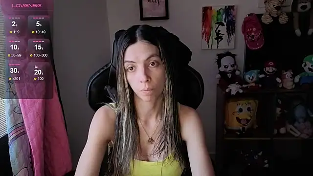 Snapshot of Princezzlove3 chatting on November 8, 4:07 pm Princezzlove3 online show from November 8, 4:07 pm