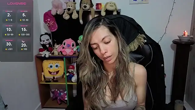 Snapshot of Princezzlove3 chatting on November 12, 11:36 pm Princezzlove3 online show from November 12, 11:36 pm