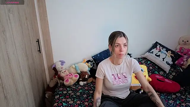 Princezzlove3 online show from March 6, 12:45 pm