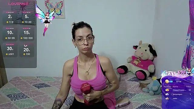 Snapshot of Princezzlove3 chatting on July 23, 1:58 am Princezzlove3 online show from July 23, 1:58 am