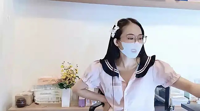 Lush-Office online show from March 14, 1:13 pm