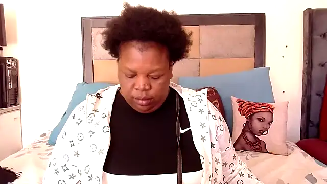 Snapshot of omalicha98 chatting on December 3, 6:43 am omalicha98 online show from December 3, 6:43 am